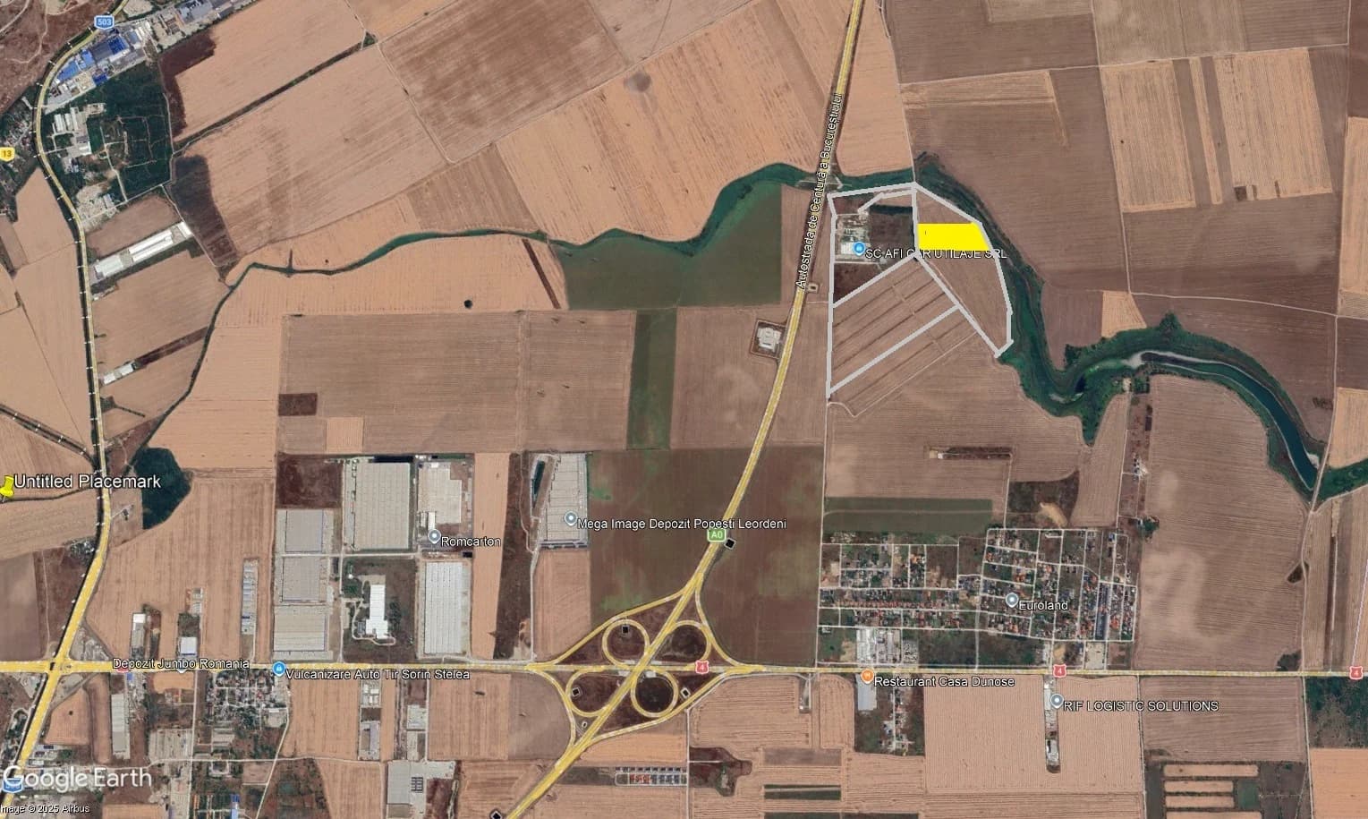 Land in the built-up area in the mixed area behind Allegria land with opening to the Lake